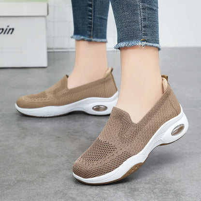 Baskets compensées en mesh respirant pour femme